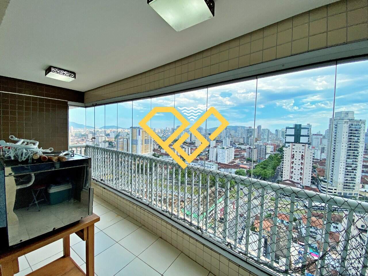 Apartamento à venda no Encruzilhada: VARANDA