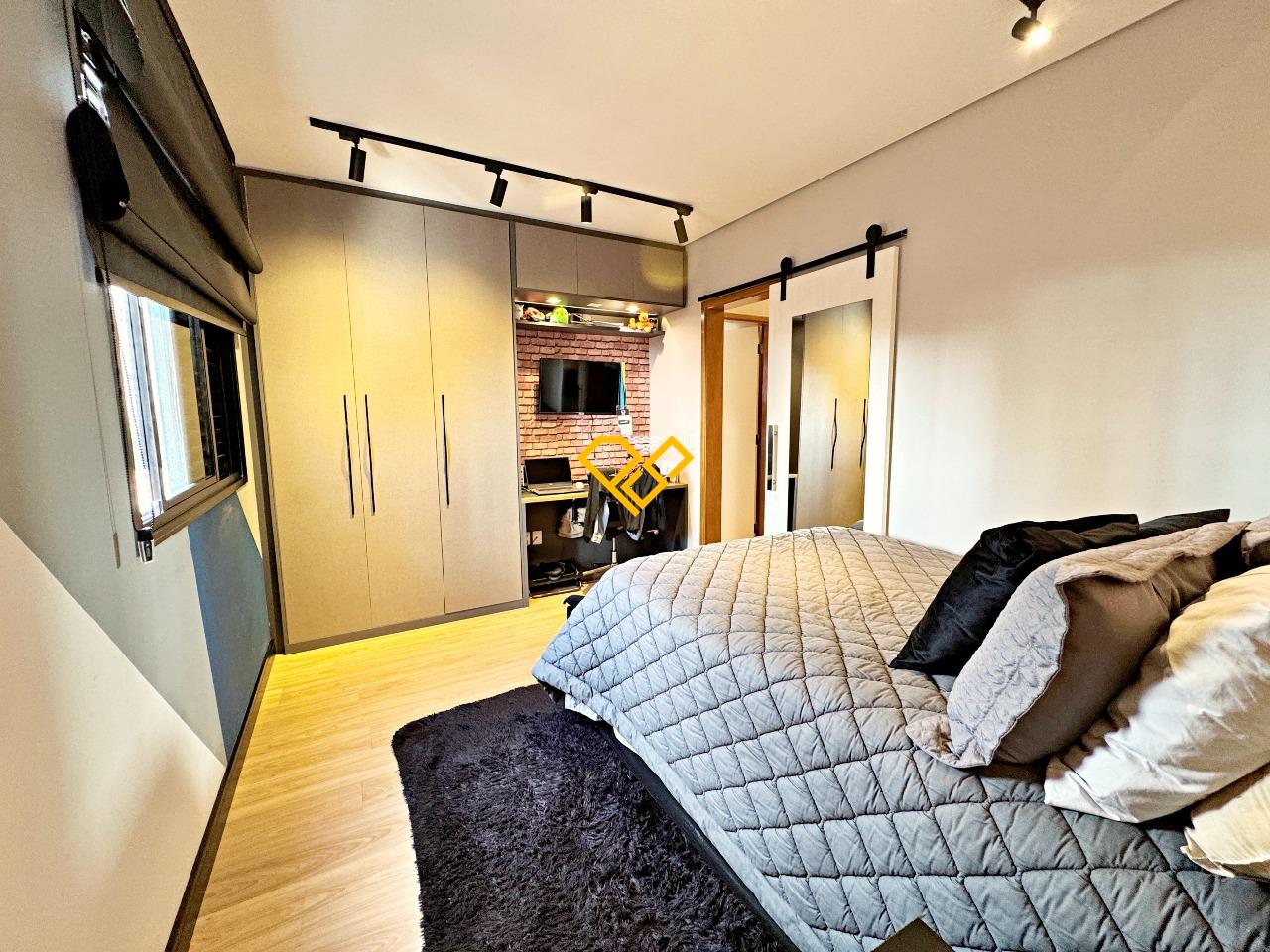 Apartamento à venda no Ponta da Praia: Suíte 2