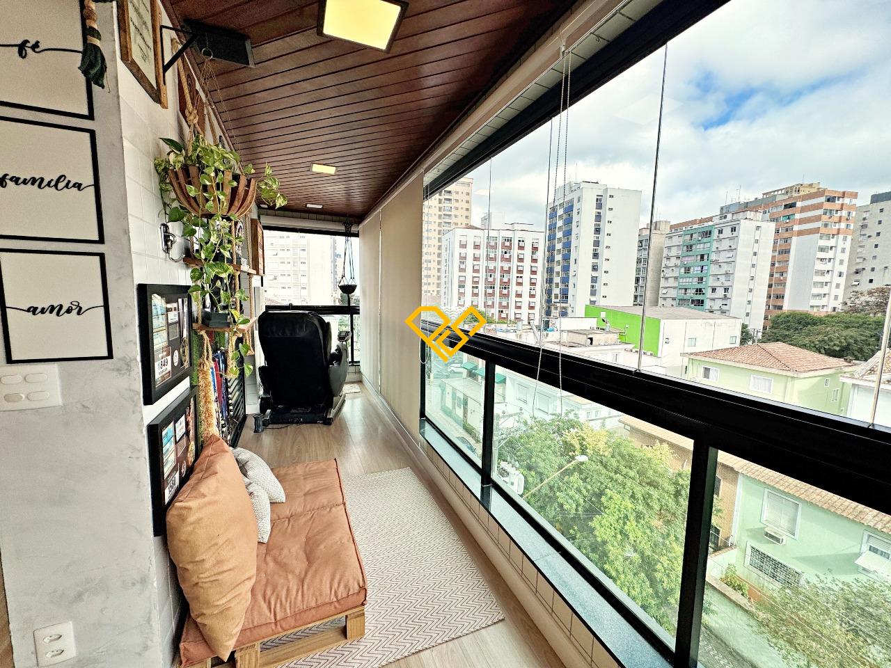 Apartamento à venda no Ponta da Praia: Varanda