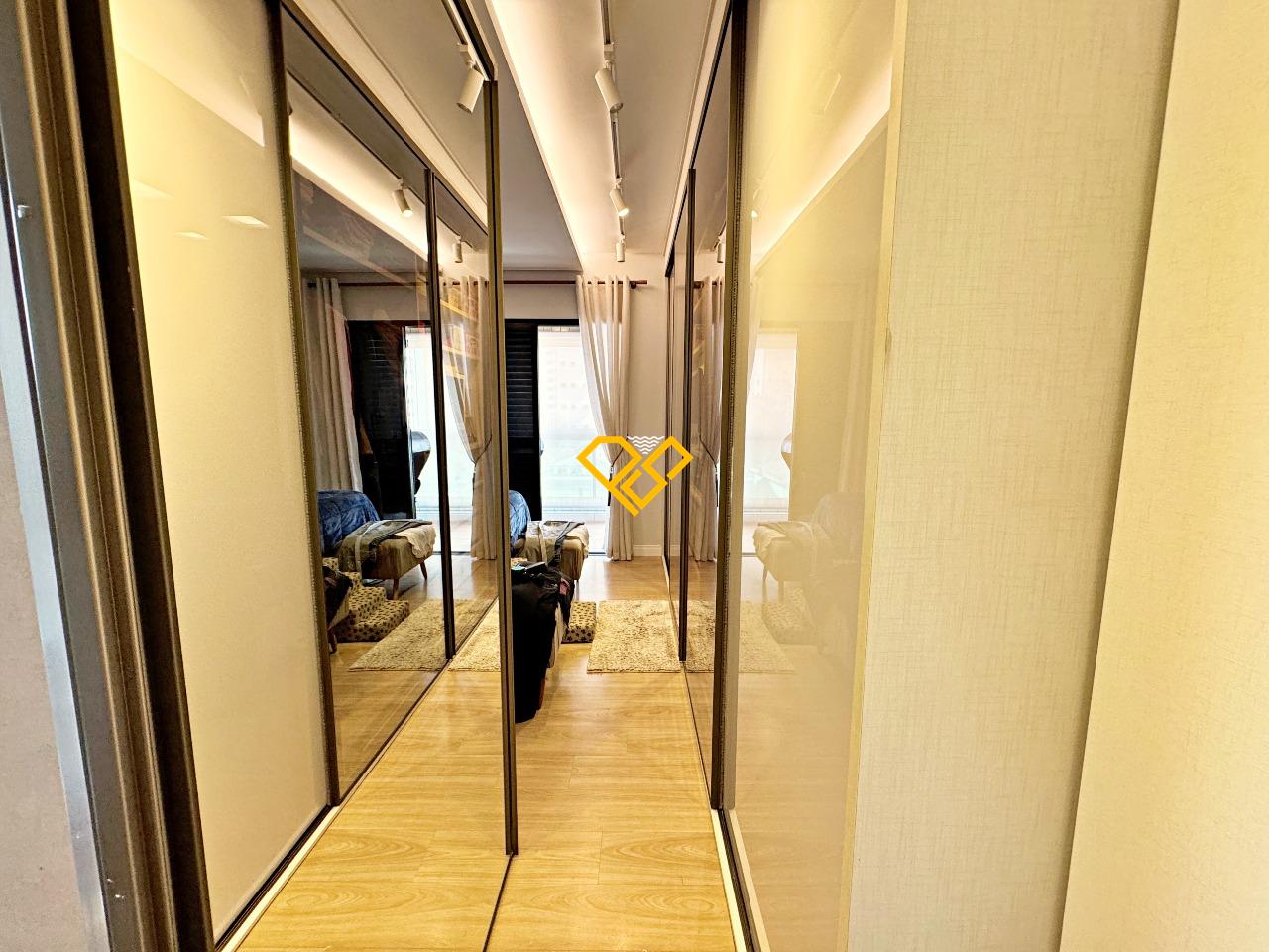 Apartamento à venda no Ponta da Praia: Suíte 1