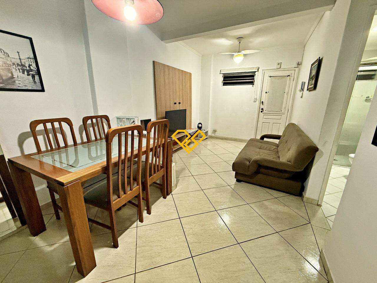 Apartamento à venda no Ponta da Praia: Sala