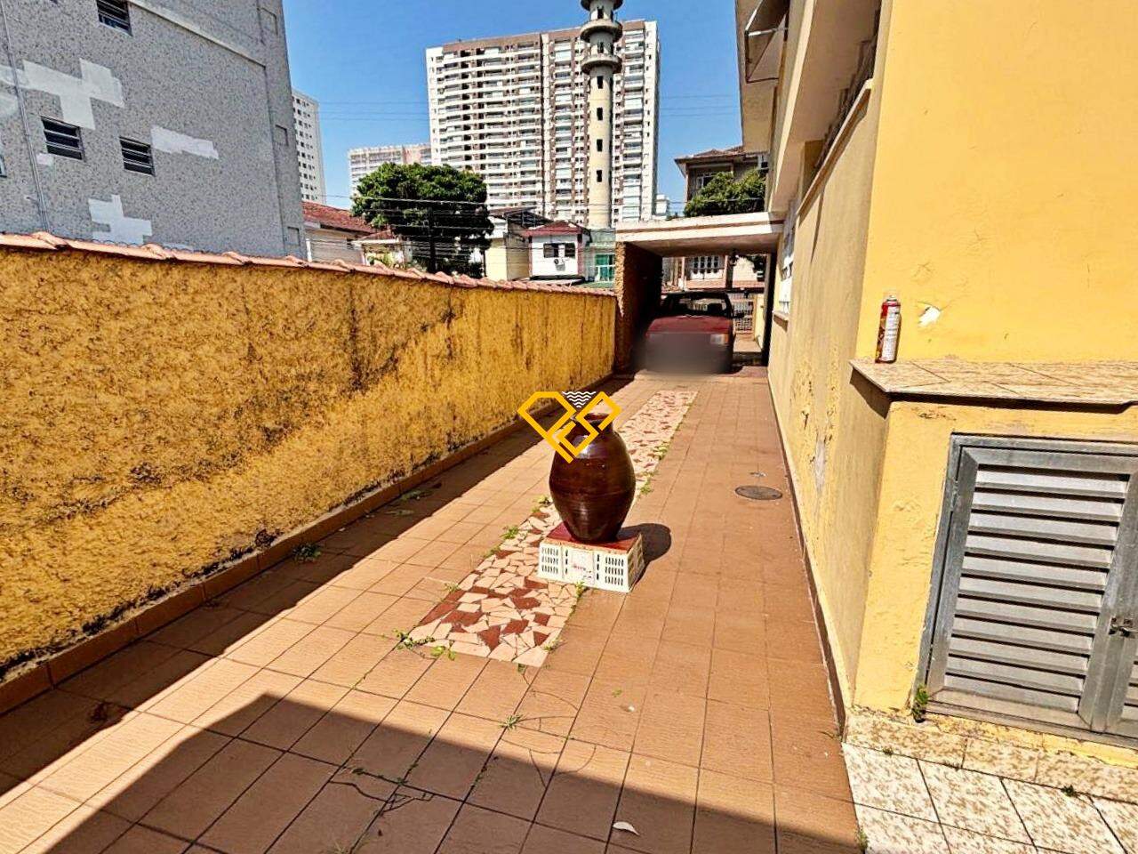 Sobrado para aluguel no Encruzilhada: 
