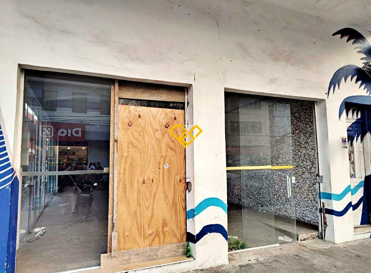 Loja para aluguel no Embaré: 