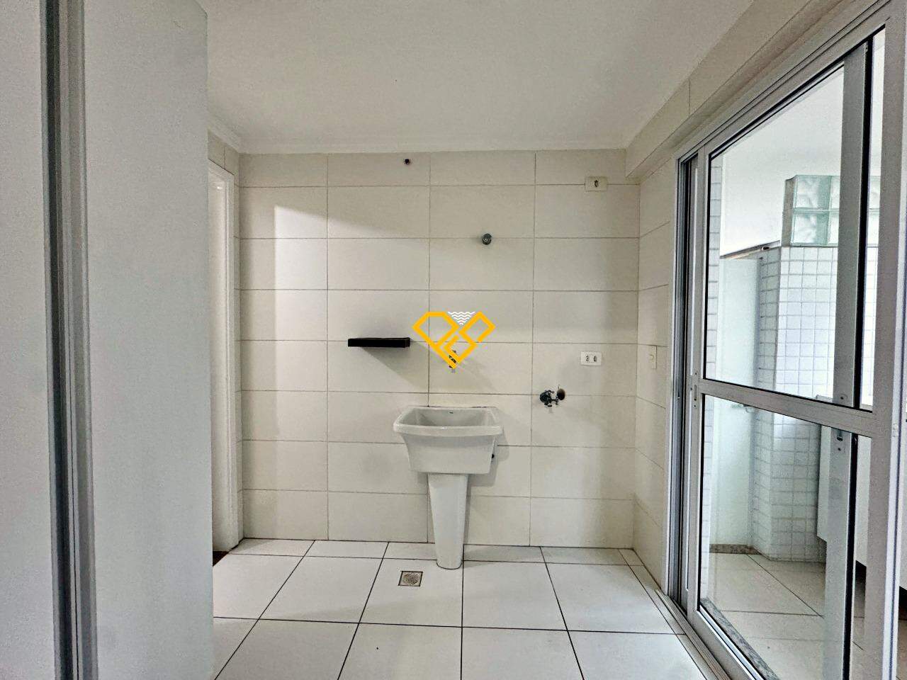 Apartamento à venda no Embaré: Área de serviço