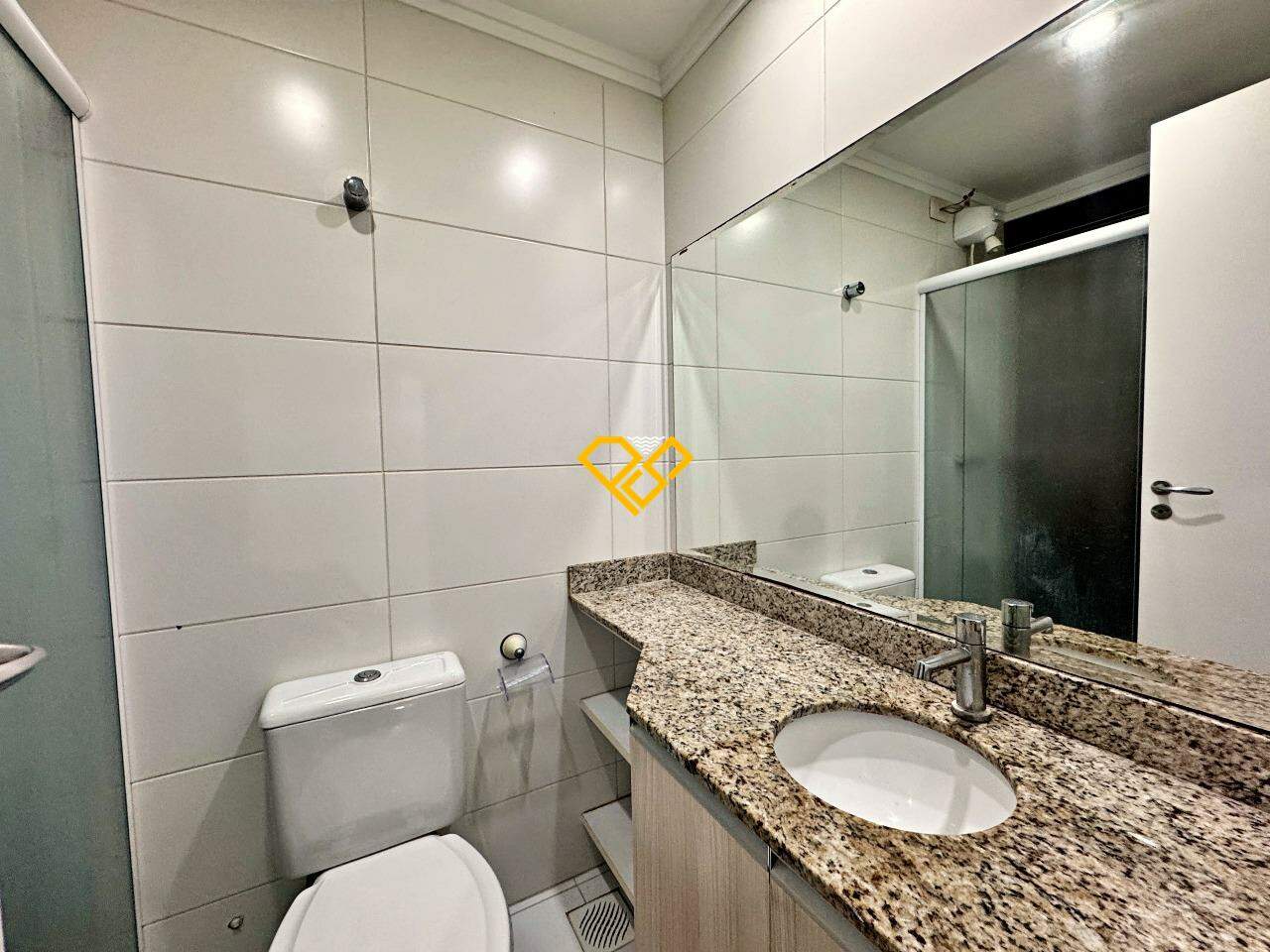 Apartamento à venda no Embaré: Banheiro - suíte 2