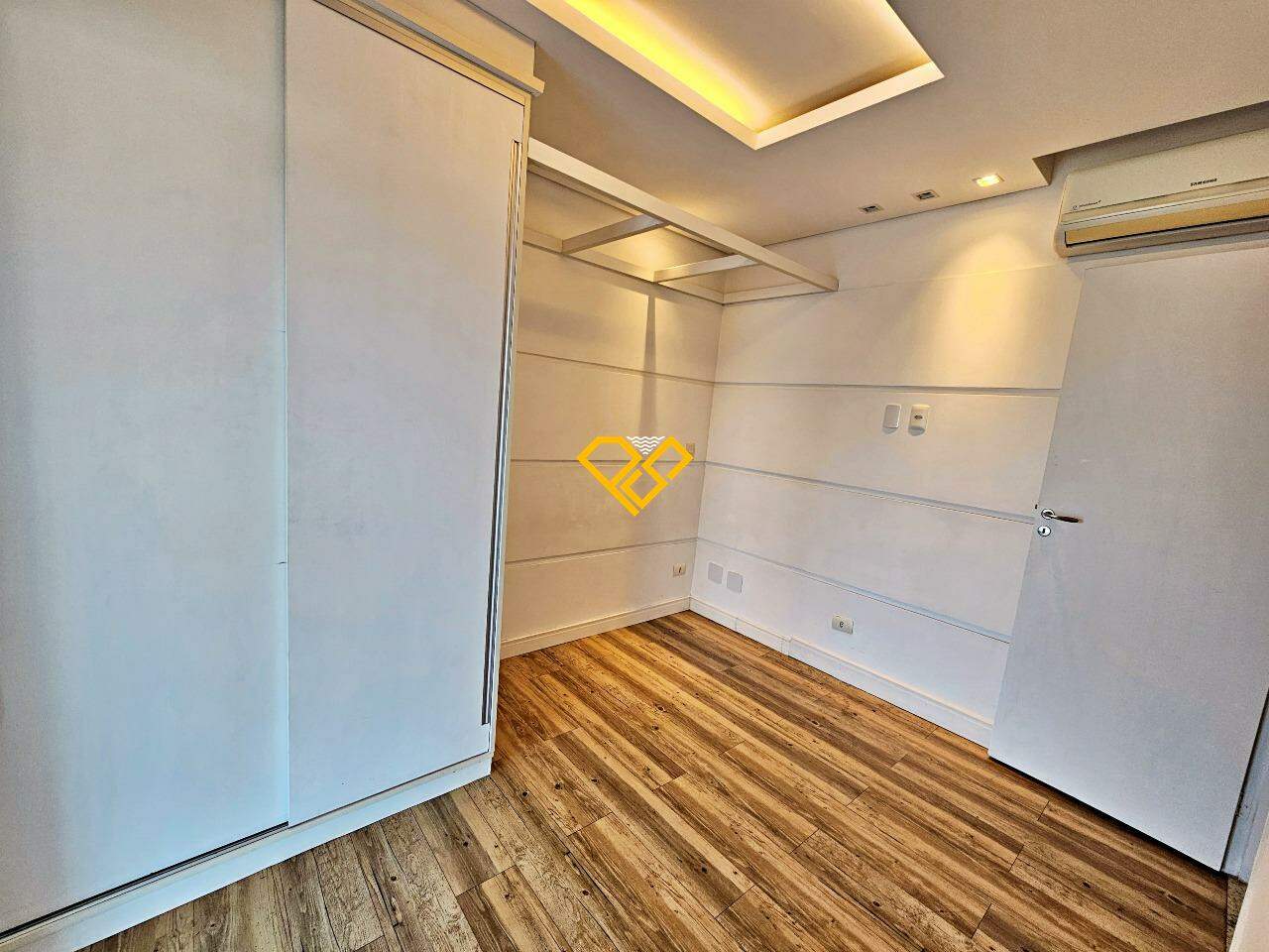 Apartamento à venda no Embaré: Dormitório 2