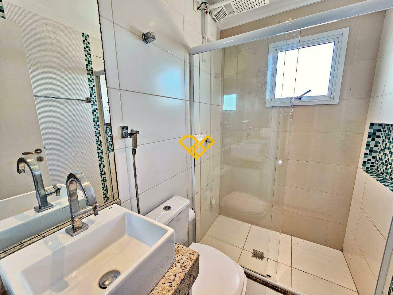 Apartamento à venda no Embaré: Wc social