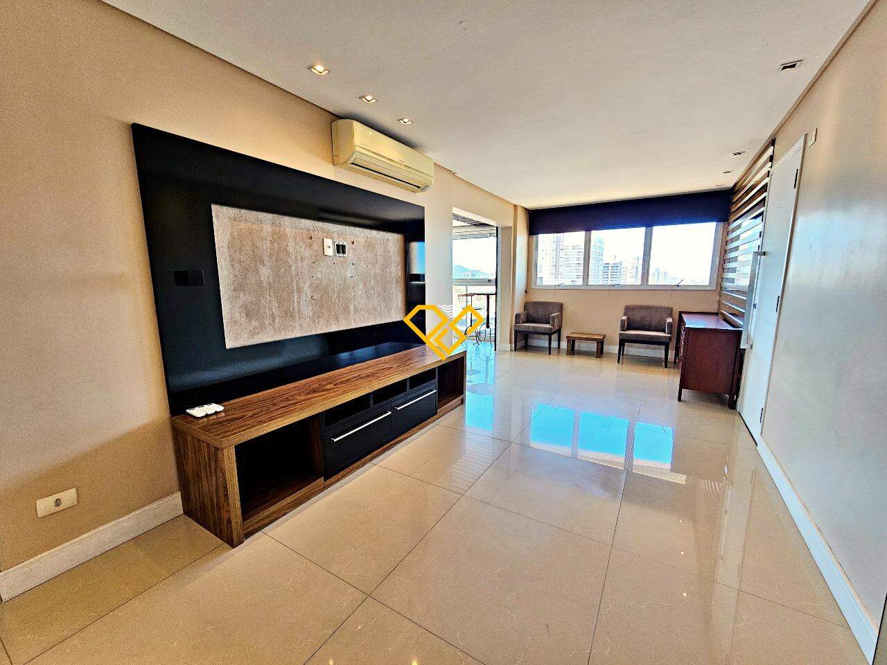 Apartamento à venda no Embaré: Sala