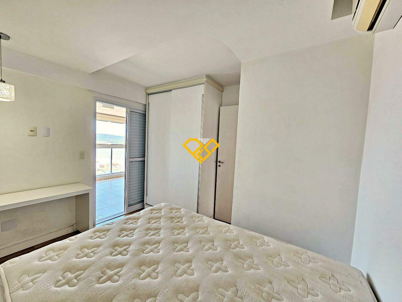 Apartamento à venda no Embaré: Dormitório 3