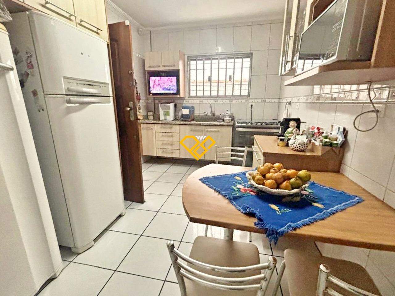 Sobreposta Baixa à venda no Embaré: Cozinha