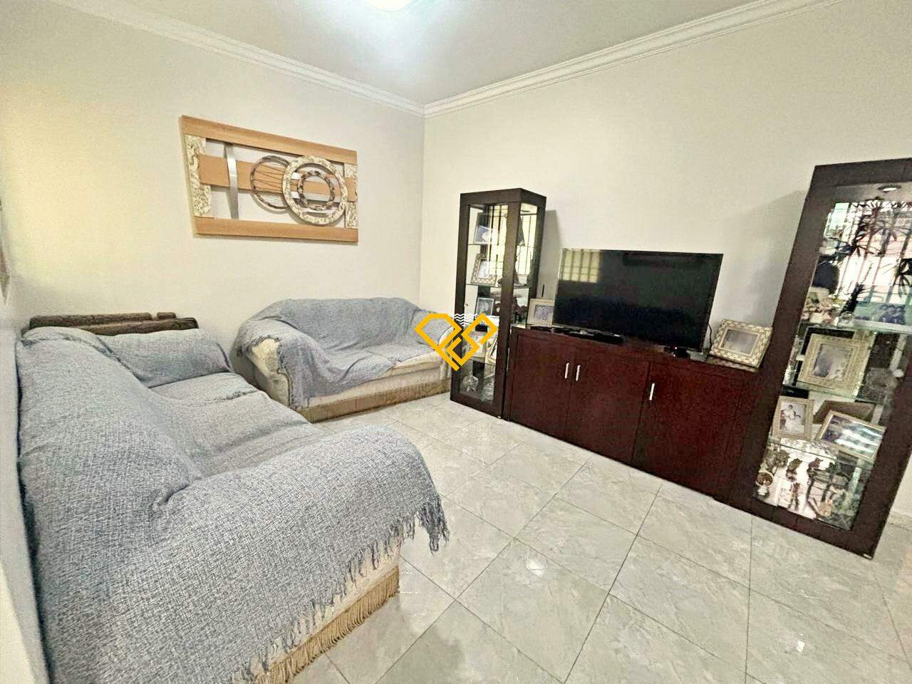Sobreposta Baixa à venda no Embaré: Sala