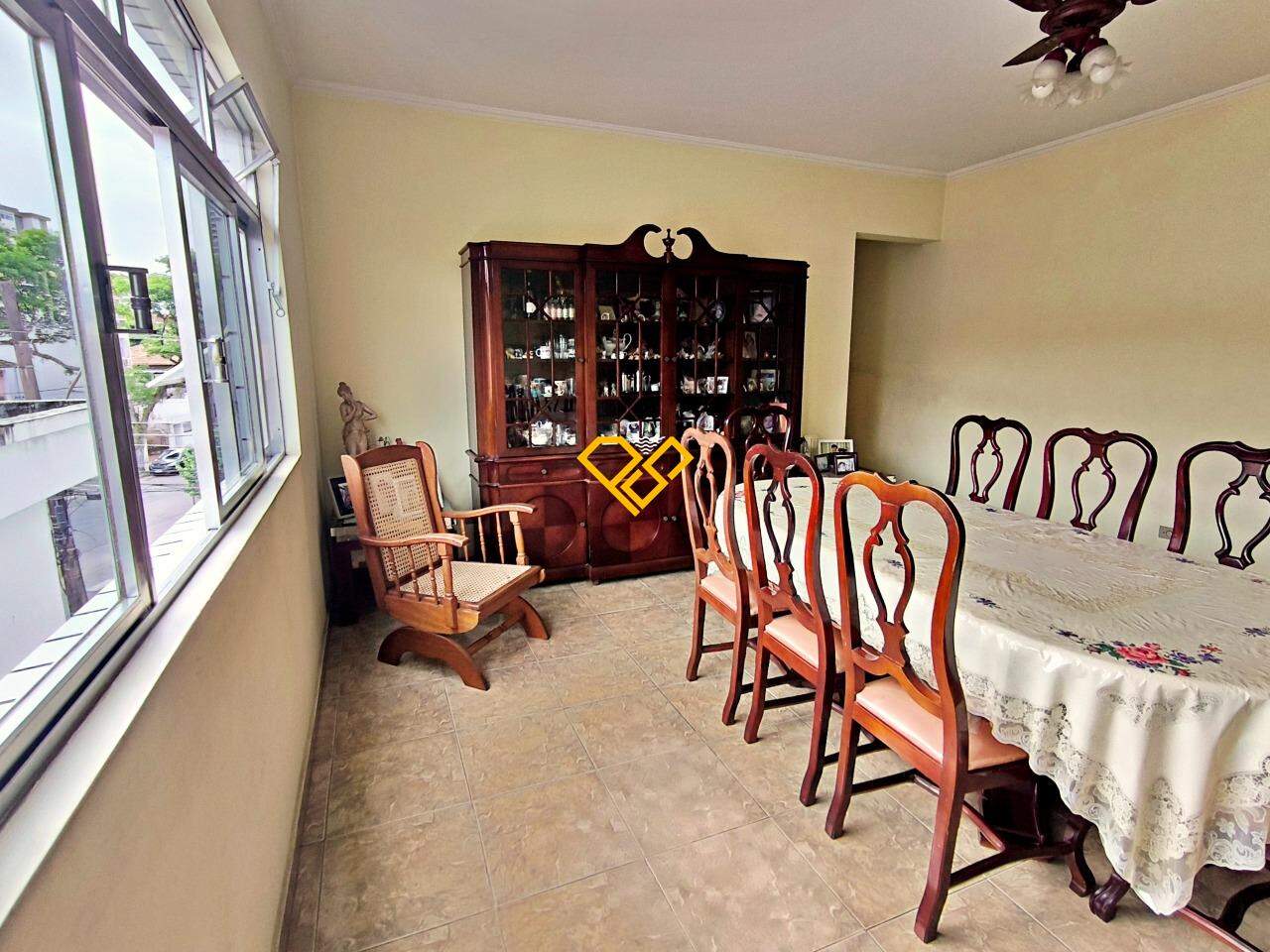 Apartamento à venda no Ponta da Praia: Sala