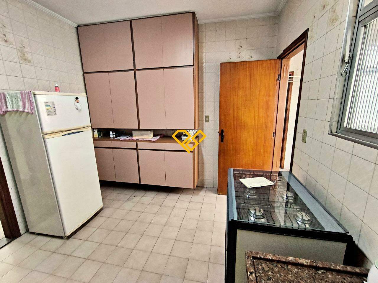 Apartamento à venda no Ponta da Praia: Cozinha