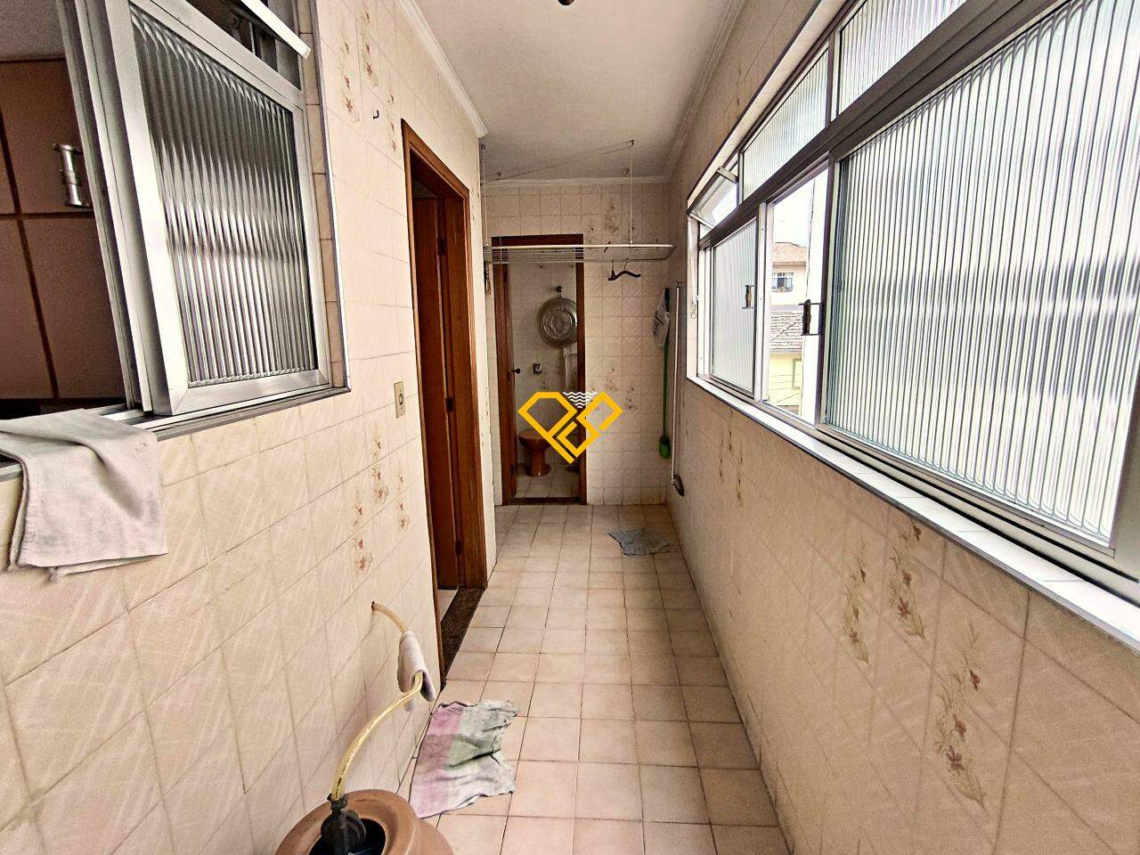 Apartamento à venda no Ponta da Praia: Área de serviço