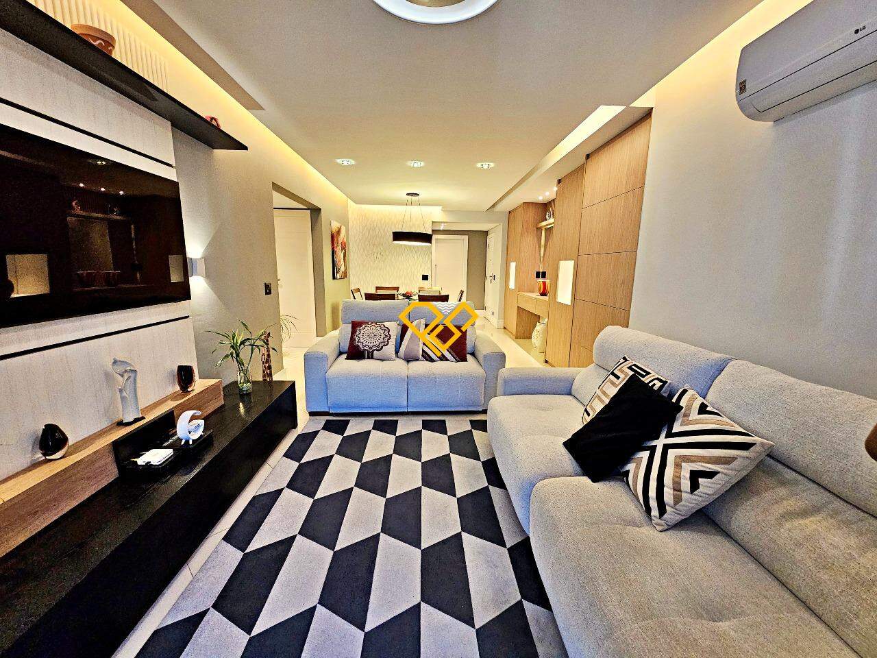 Apartamento à venda no Embaré: Sala