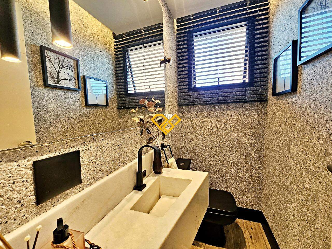 Apartamento à venda no Embaré: Lavabo