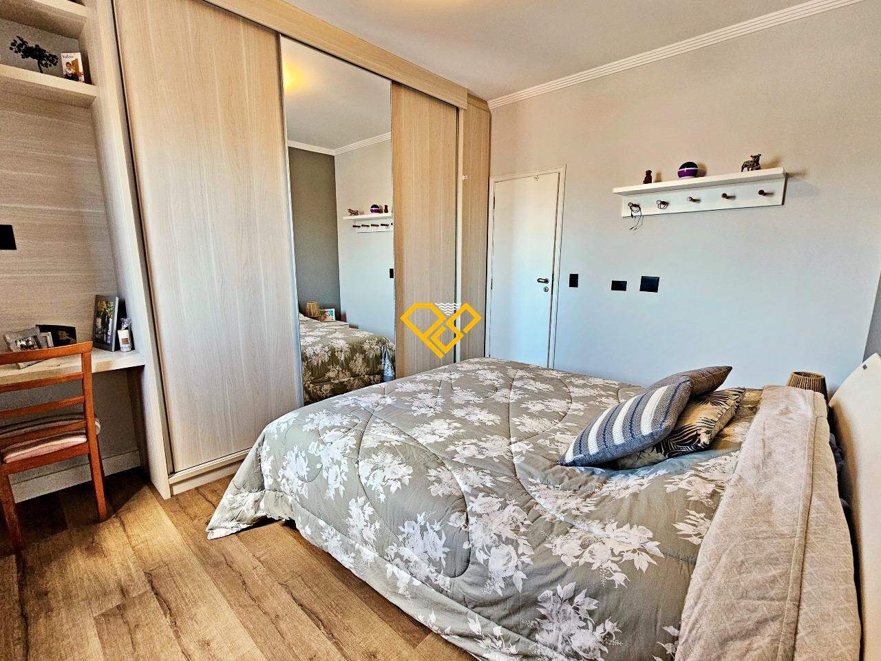 Apartamento à venda no Embaré: Dormitório 2