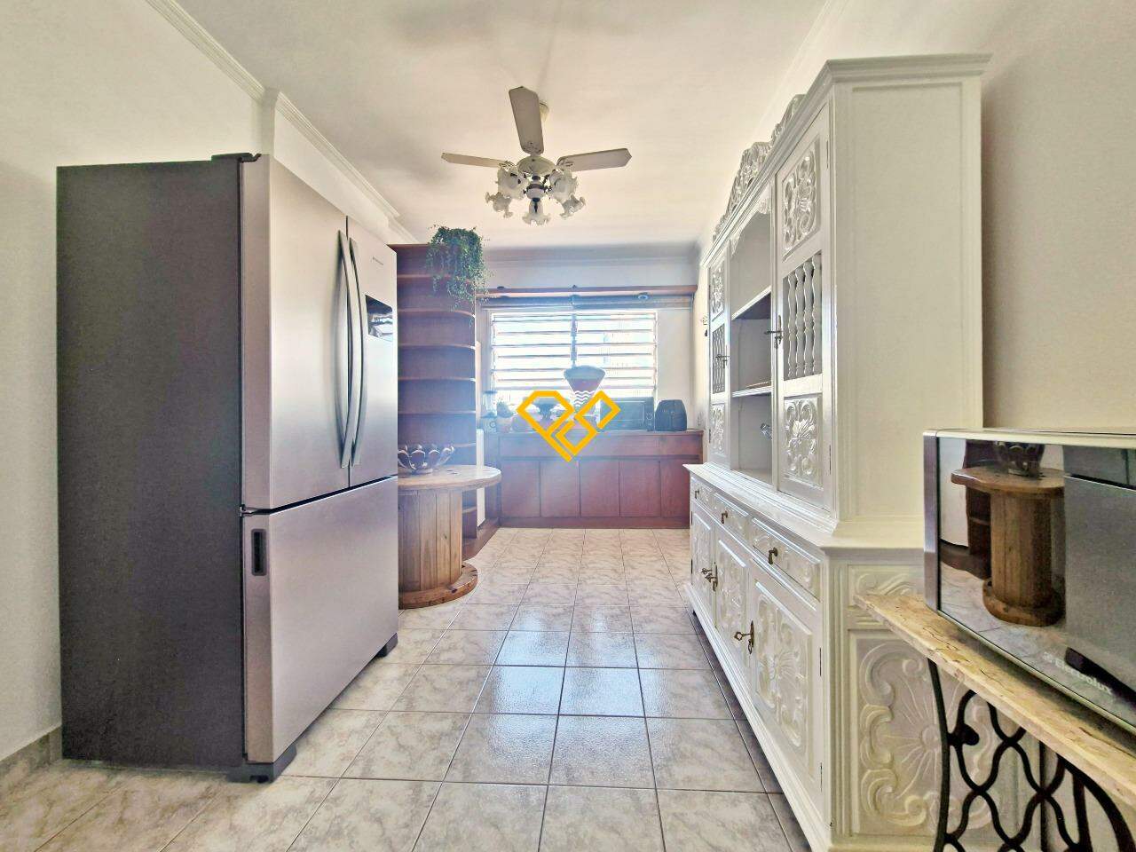 Cobertura à venda no Ponta da Praia: Cozinha