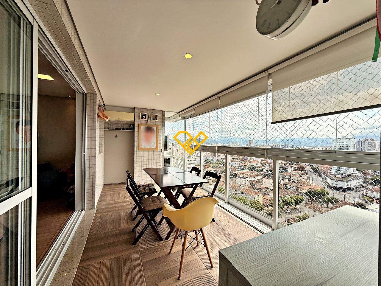 Apartamento à venda no Embaré: Varanda