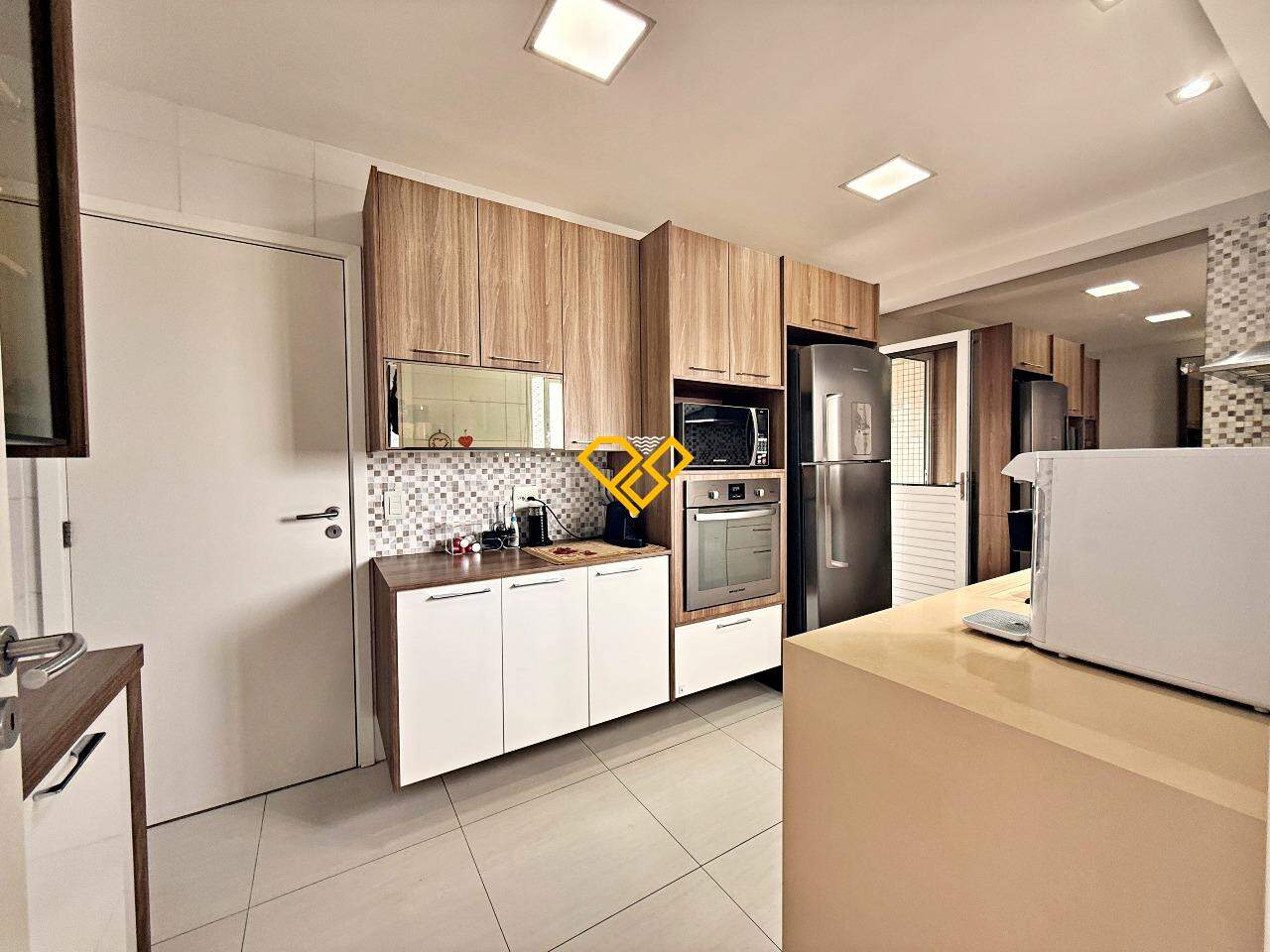Apartamento à venda no Embaré: Cozinha