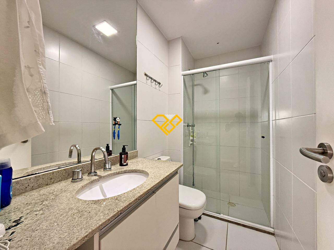 Apartamento à venda no Embaré: Wc social