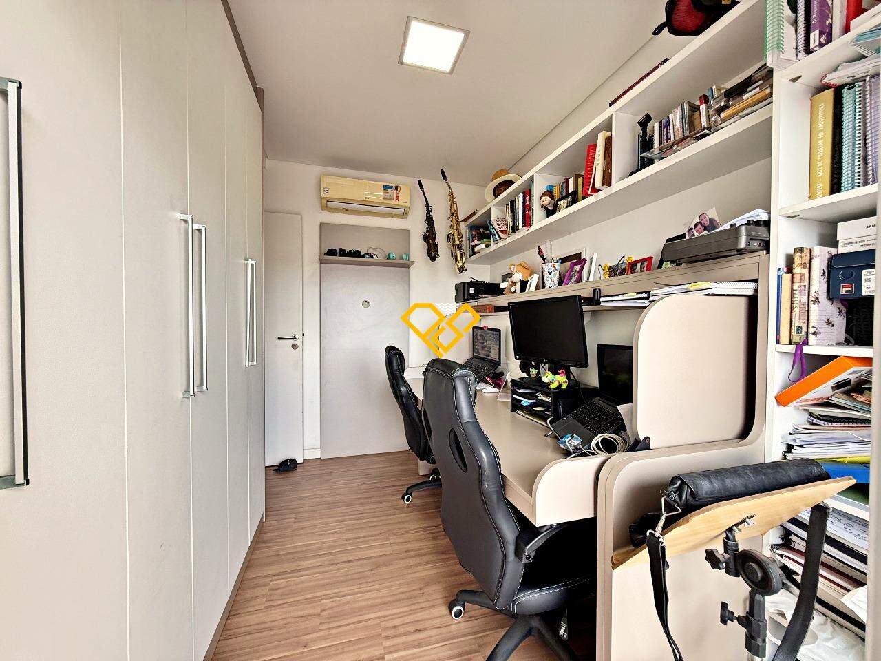 Apartamento à venda no Embaré: Dormitório 2