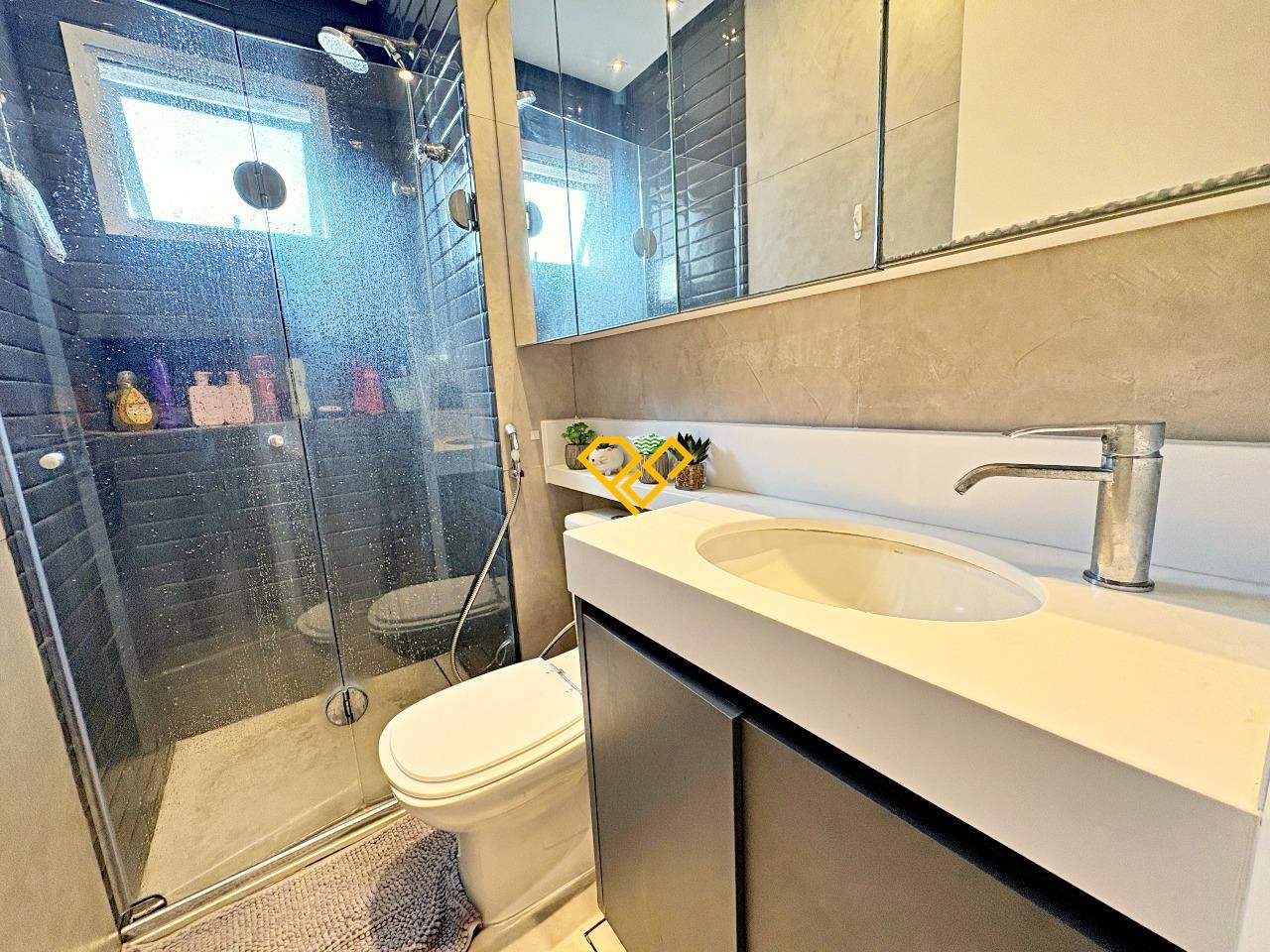 Apartamento à venda no José Menino: Wc suíte