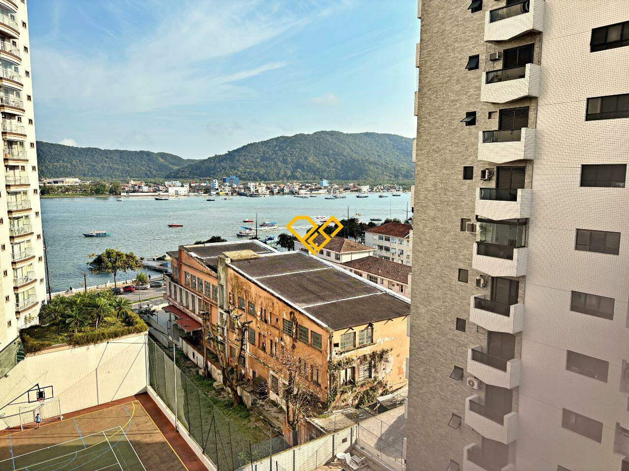 Apartamento à venda no Ponta da Praia: Vista da copa