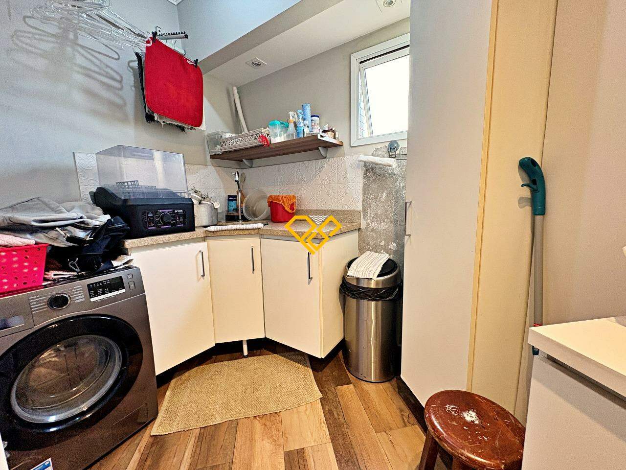 Apartamento à venda no Ponta da Praia: Área de serviço
