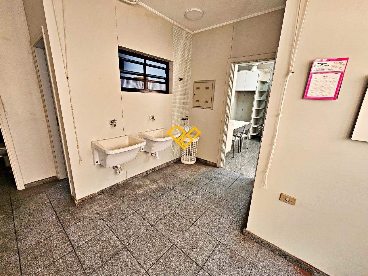 Apartamento à venda no Boqueirão: Área de serviço
