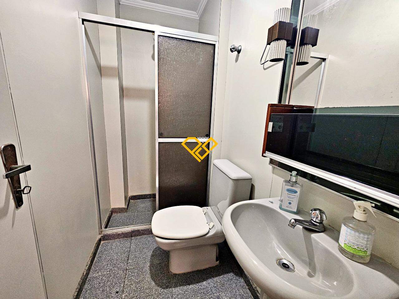 Apartamento à venda no Boqueirão: Wc de serviço