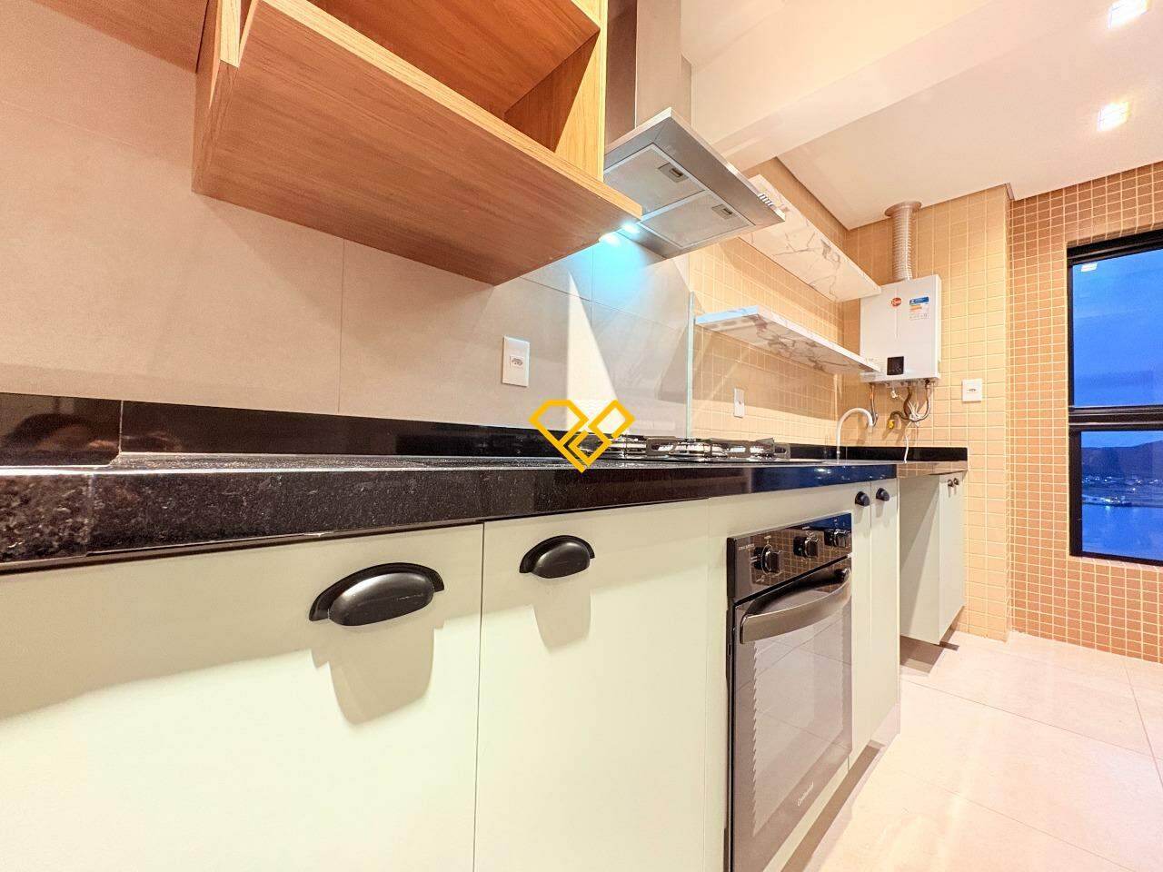 Apartamento para aluguel no Ponta da Praia: Cozinha