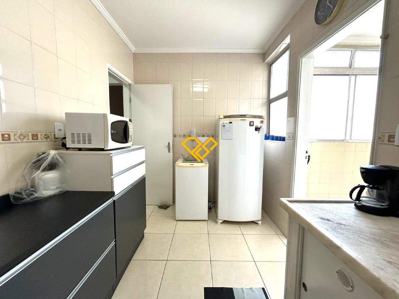 Apartamento à venda no Embaré: Cozinha