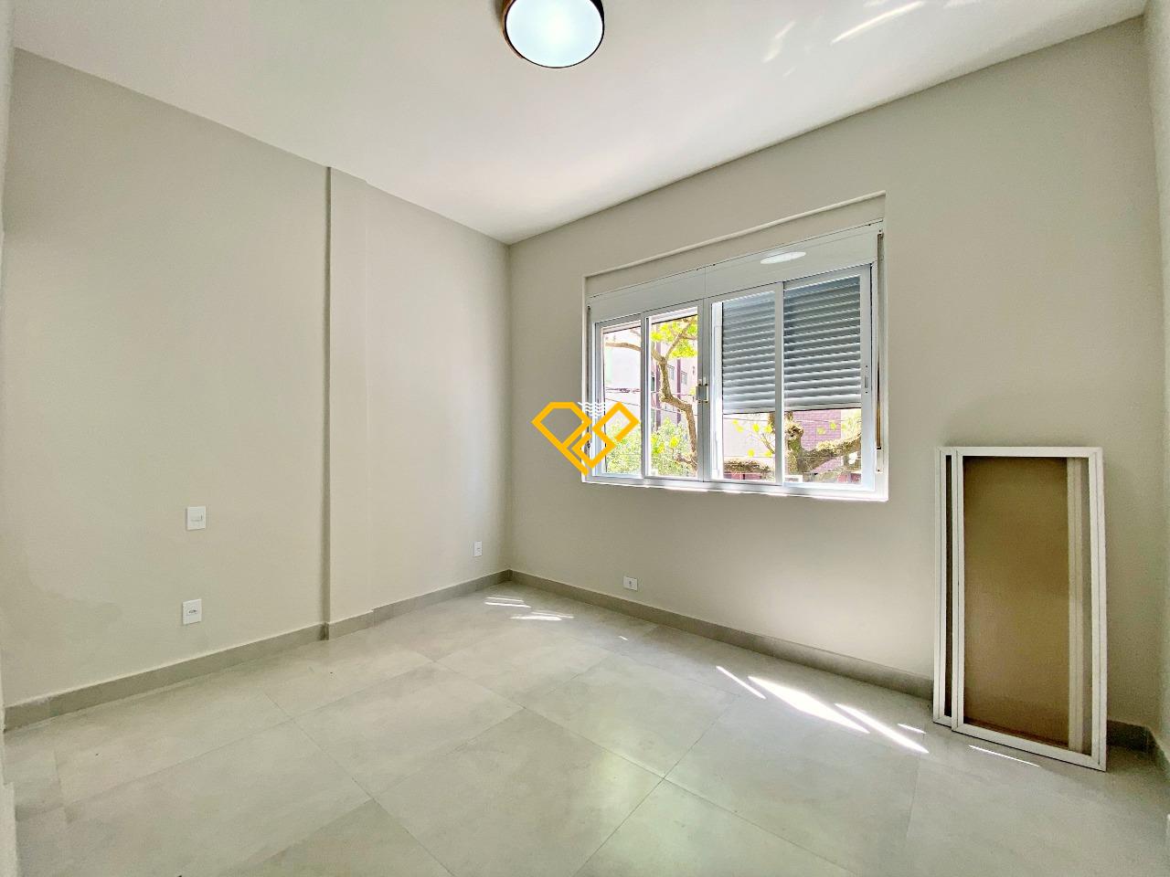 Apartamento à venda no Gonzaga: Dormitório 1 - suíte