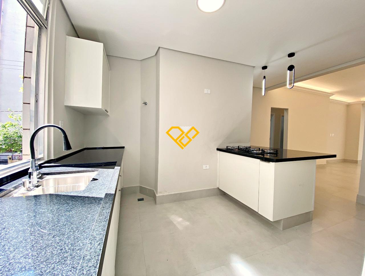 Apartamento à venda no Gonzaga: Cozinha