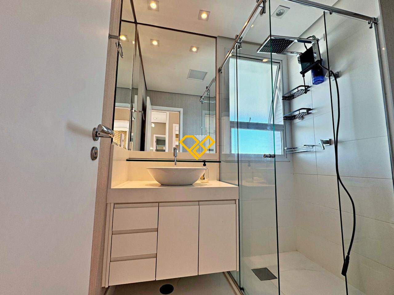 Apartamento à venda no Pompéia: Wc social