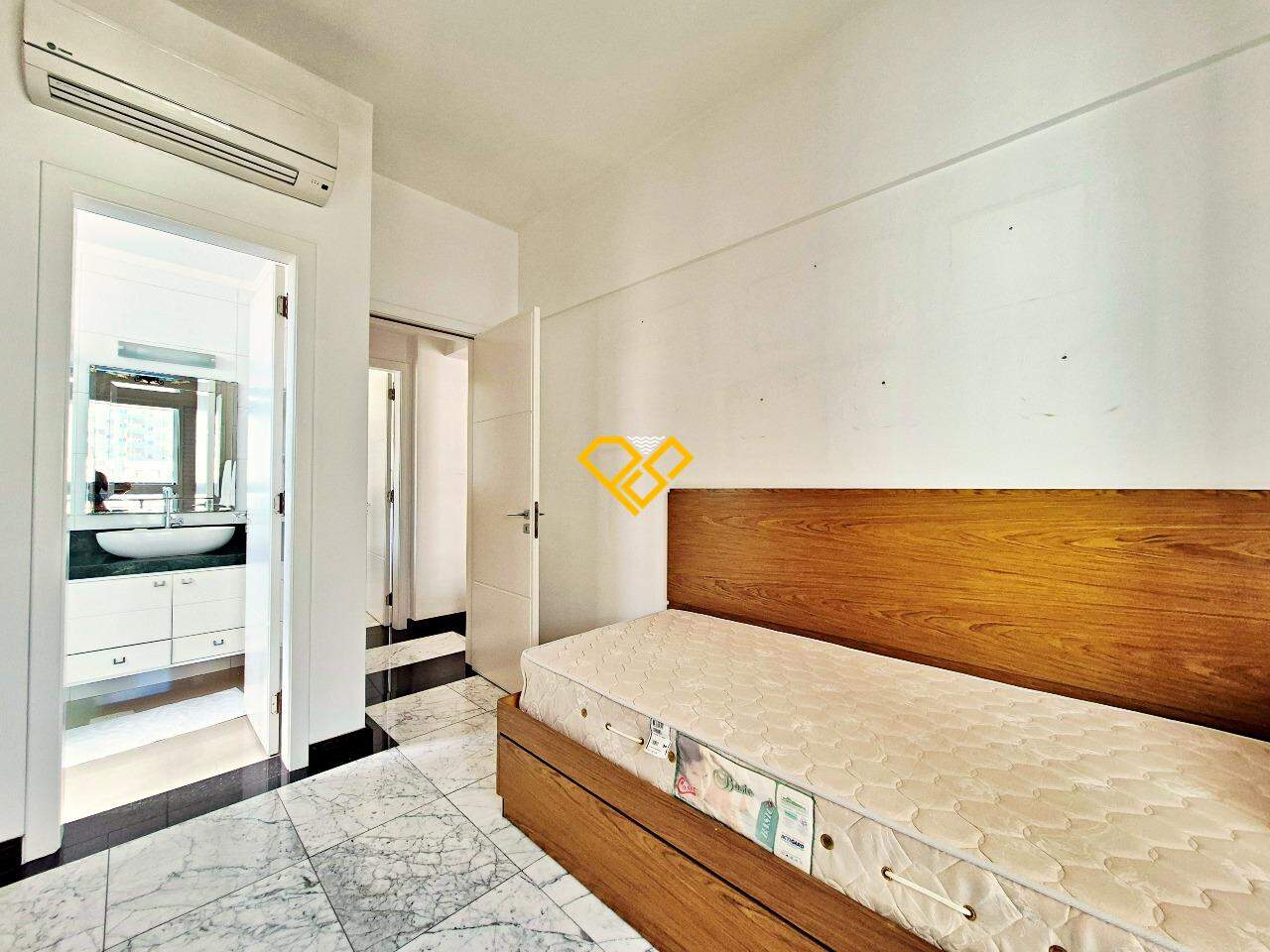 Apartamento à venda no Gonzaga: Suíte 2