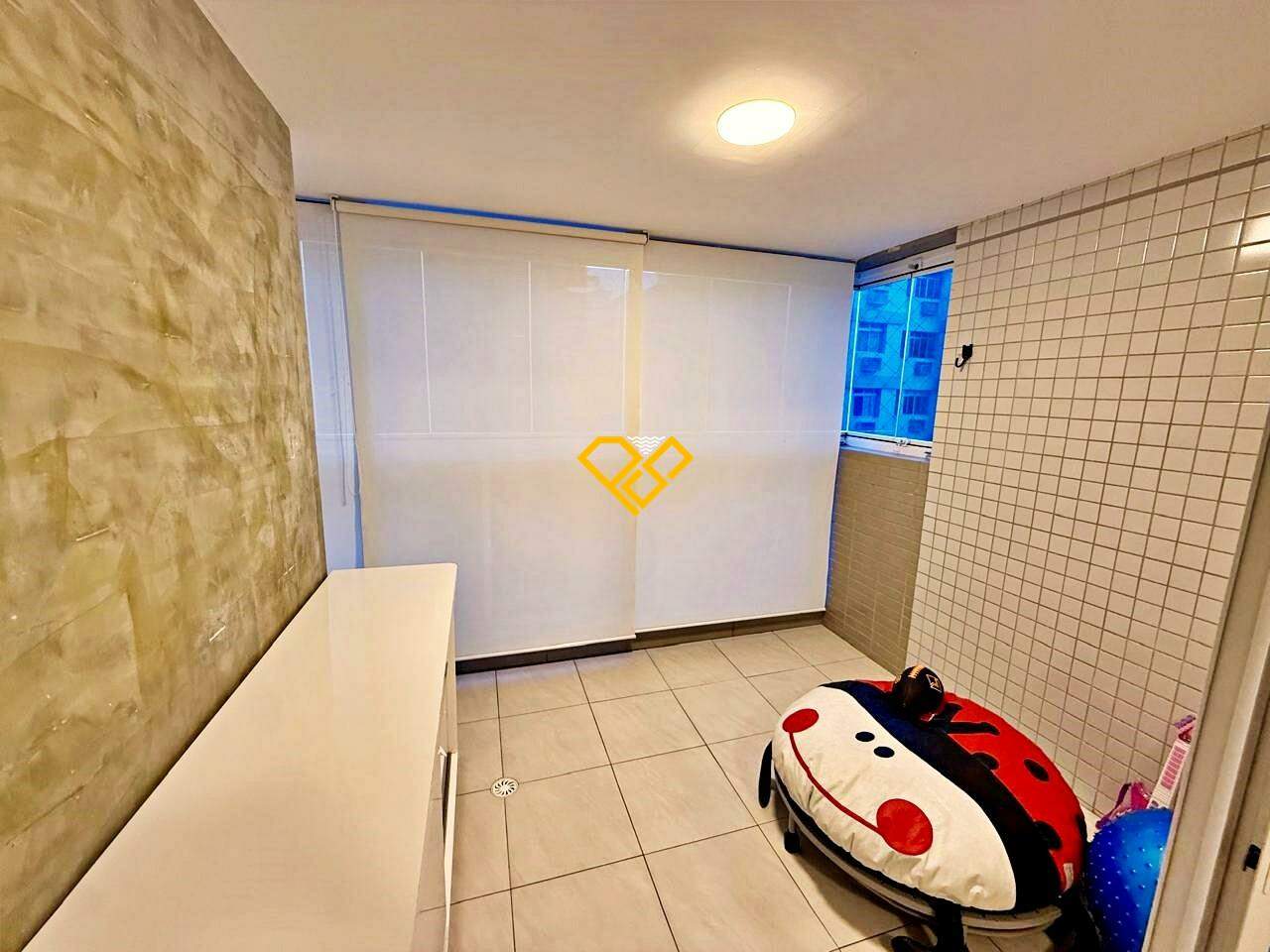 Apartamento à venda no Gonzaga: Varanda