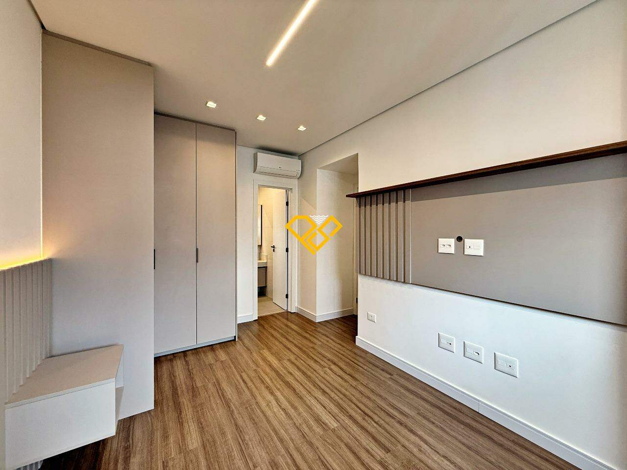 Apartamento à venda no Gonzaga: Dormitório 1 - suíte