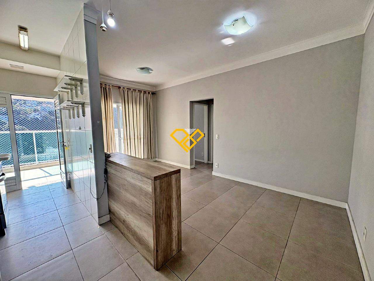 Apartamento à venda no José Menino: Sala e cozinha