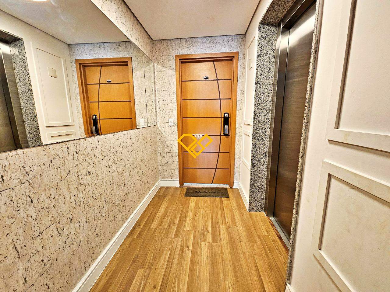Apartamento à venda no Aparecida: Hall de entrada