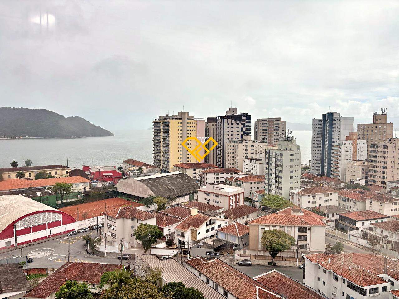 Cobertura à venda no Ponta da Praia: Vista
