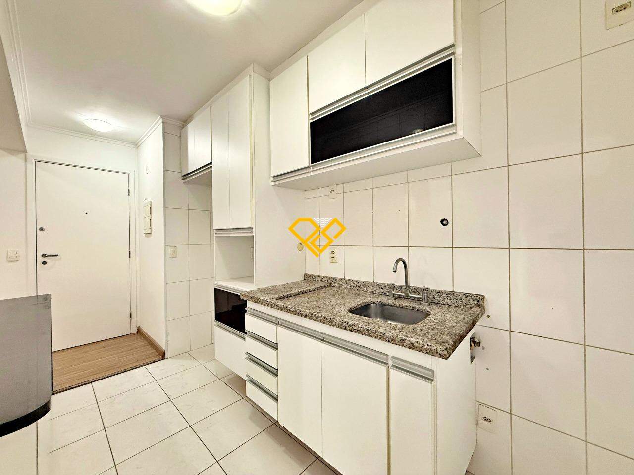 Apartamento à venda no Ponta da Praia: Cozinha