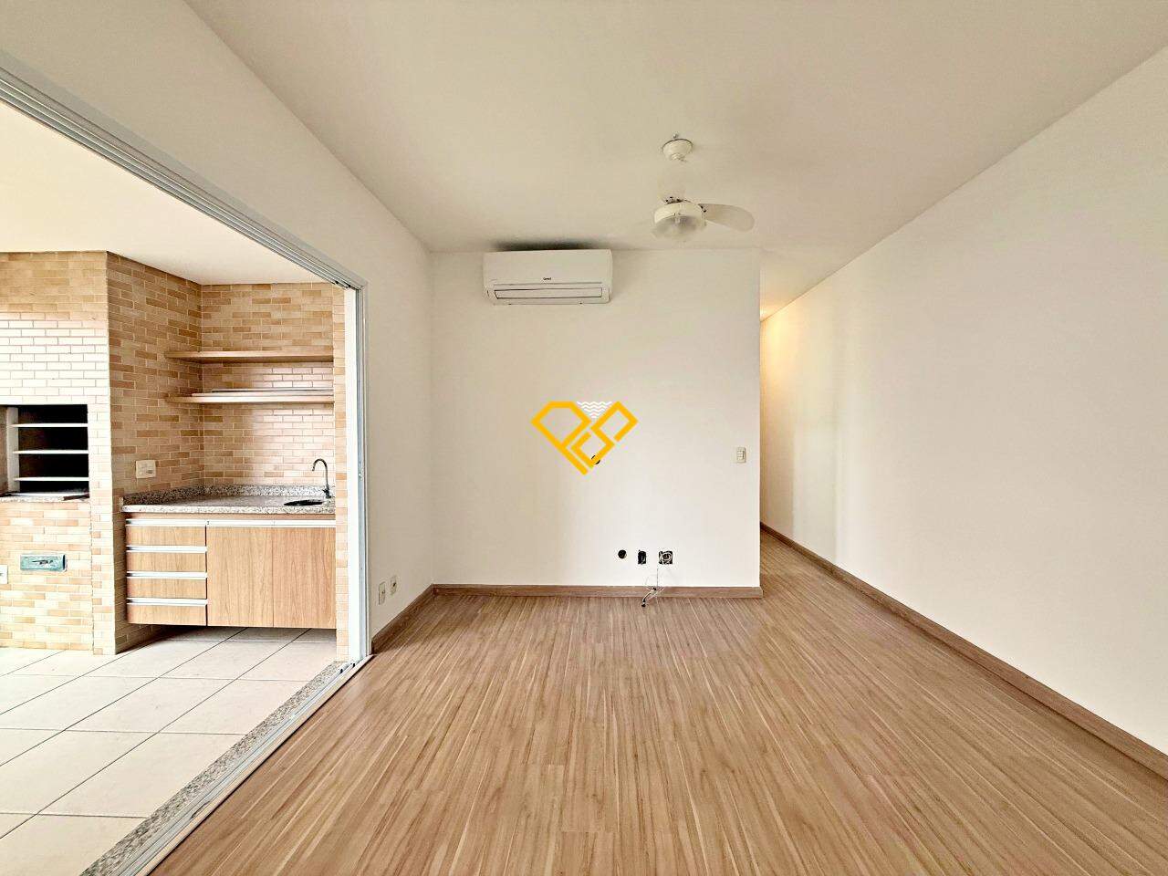 Apartamento à venda no Ponta da Praia: Sala