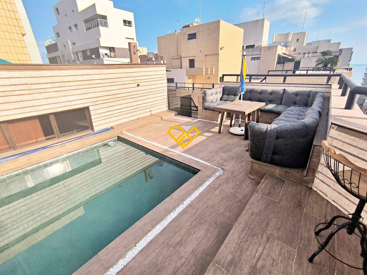 Cobertura para aluguel no Aparecida: Piscina