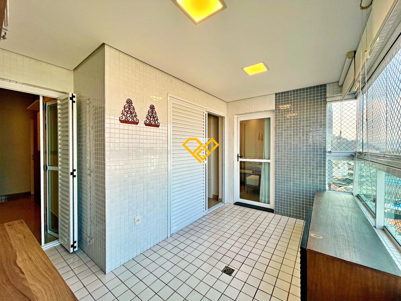 Apartamento para aluguel no Vila Mathias: Varanda