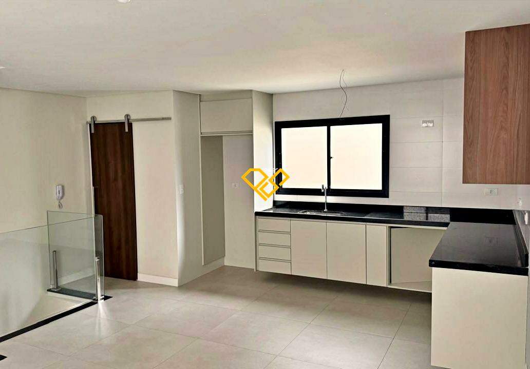 Casa à venda no Ponta da Praia: 