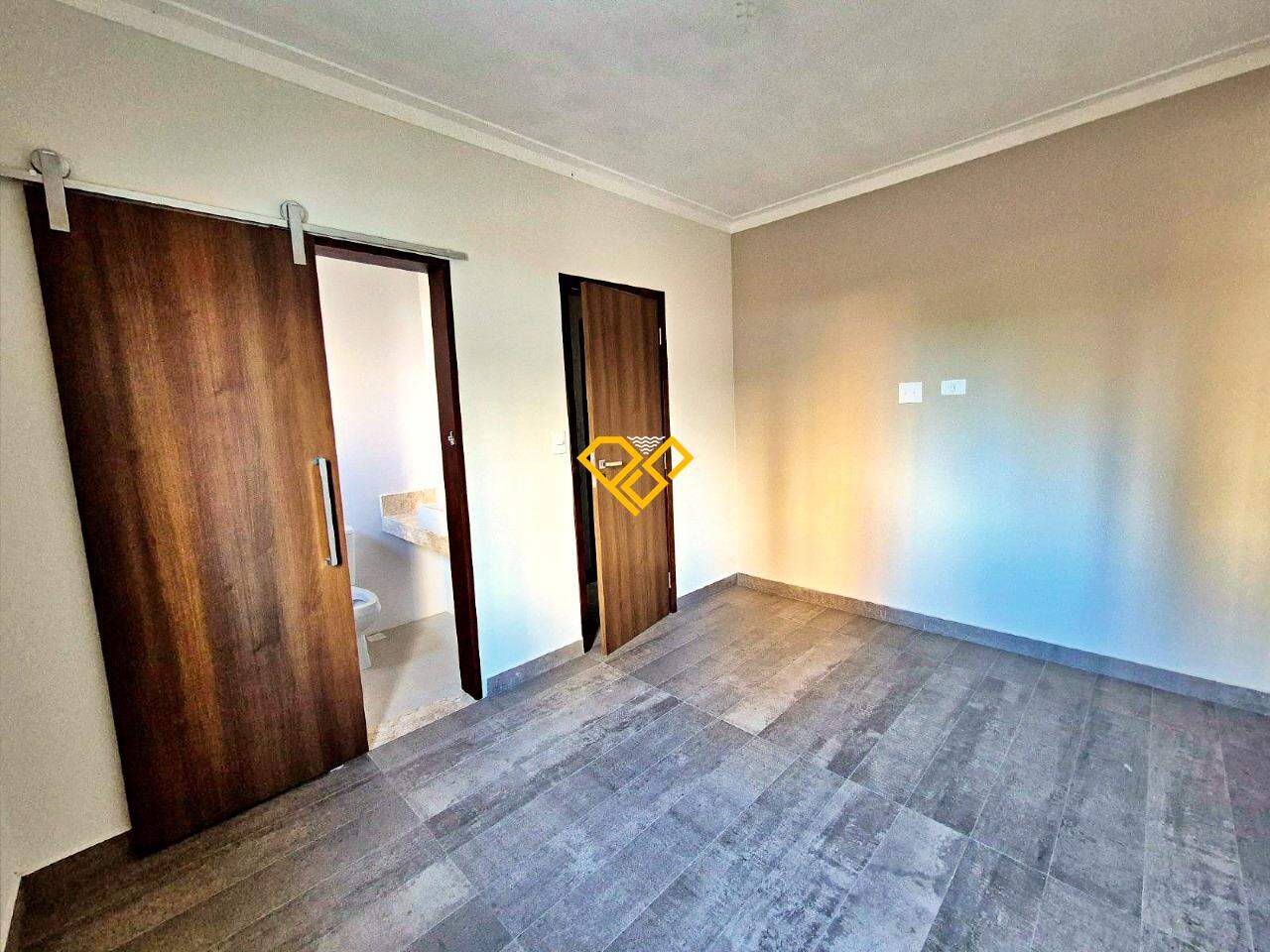 Casa à venda no Ponta da Praia: Suíte 1