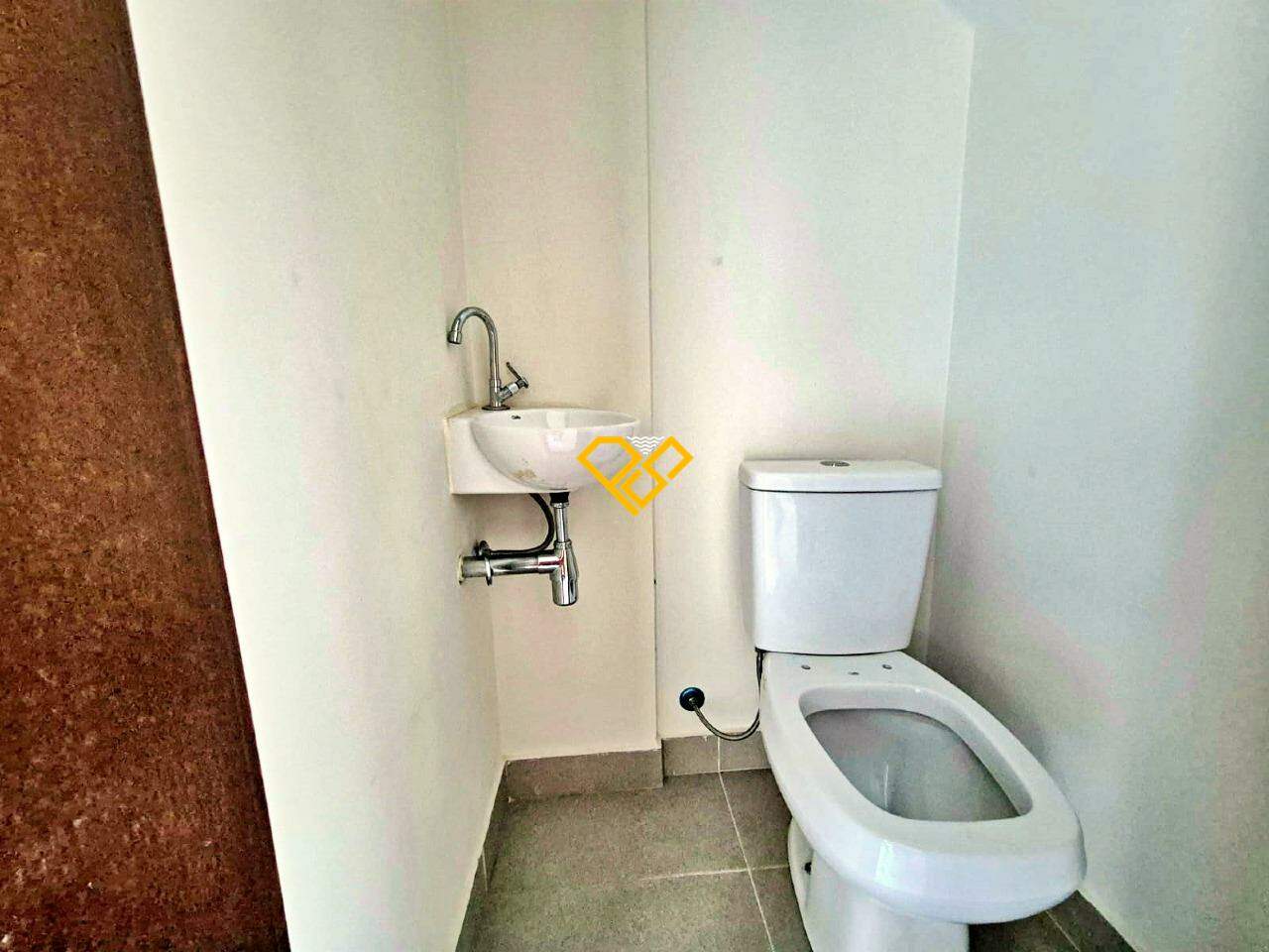Casa à venda no Ponta da Praia: Wc garagem