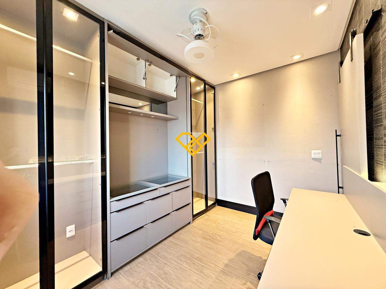 Apartamento à venda no Ponta da Praia: Dormitório 4